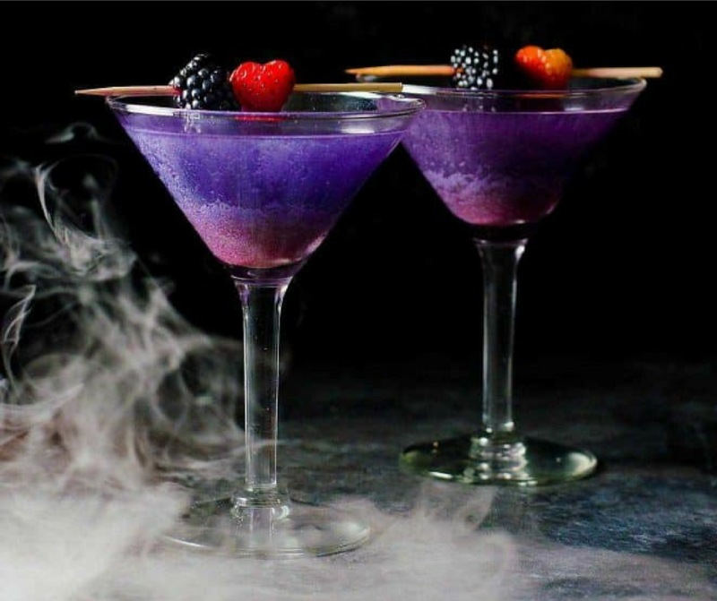 Thưởng thức Violet Heart bạn sẽ thấy rõ sự sảng khoái