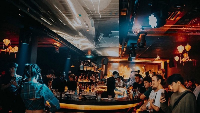 Tác hại của đi Bar quá nhiều là tốn kém tài chính